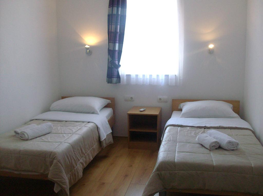 Pansion Maglica Bed & Breakfast Medjugorje Ngoại thất bức ảnh